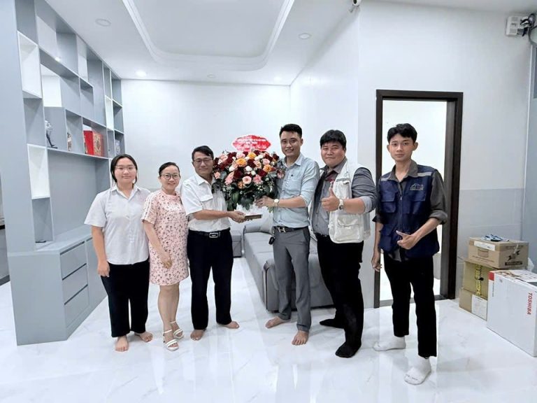 Bàn giao nhà phố 3 tầng - gia đình chị Hằng