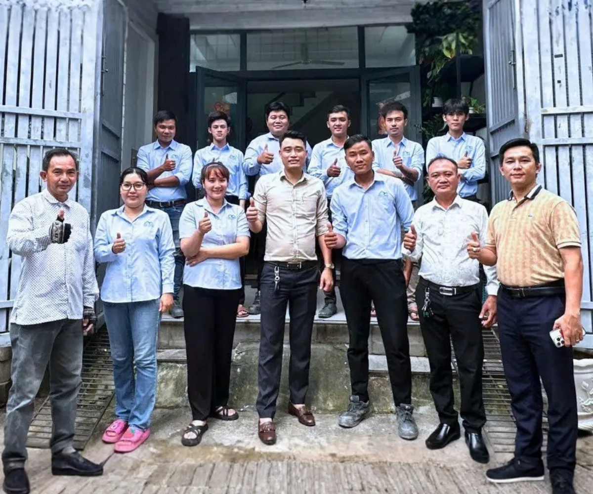 Đội ngũ Đức Thảo tại công trường