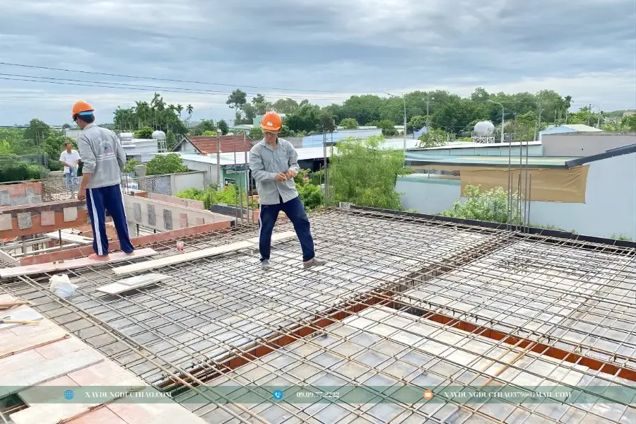 Đức Thảo hi công và giám sát công trình tại Dĩ An