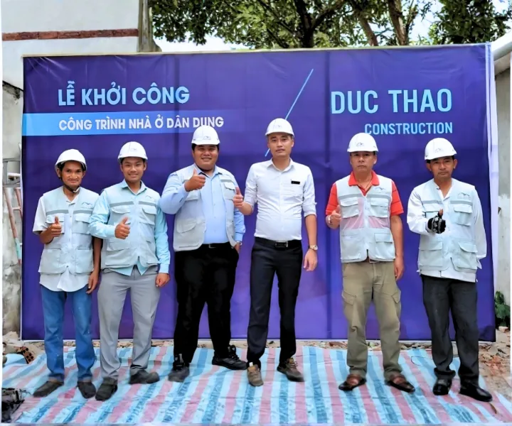 khởi công nhà phố